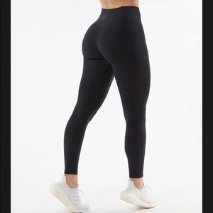 Alphalete Pulse Kinetic Legging